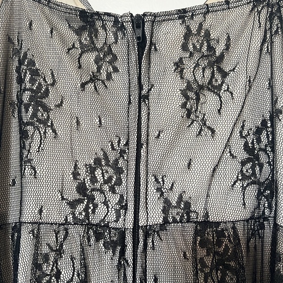 Cream dress with black lace overlay - Picture 5 of 7